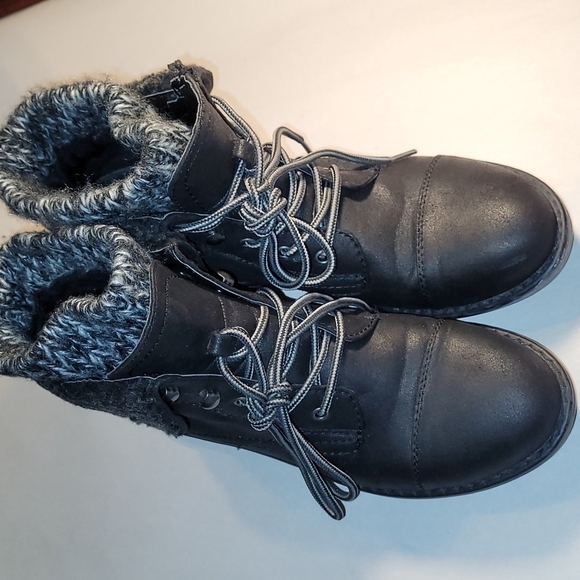 Cliffs by White Mountain 👢 Boots - Picture 2 of 12